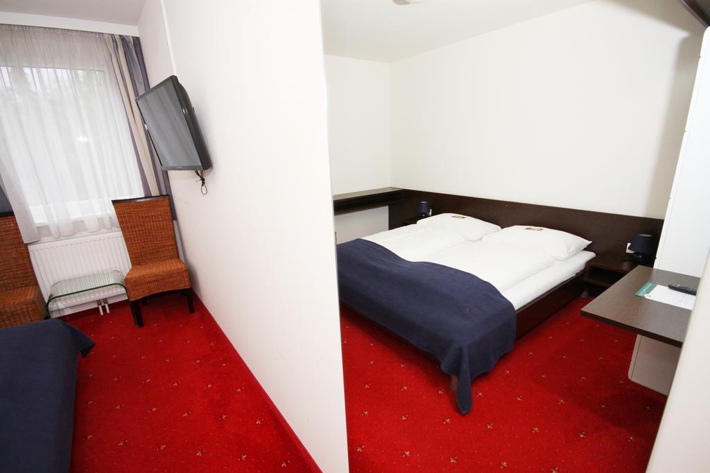 Hotel-Gasthof Restaurant Murblick Judenburg Quarto foto